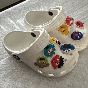 Toddler Girl White Crocs with Sesame Street Jibbitz size 9 Toddler